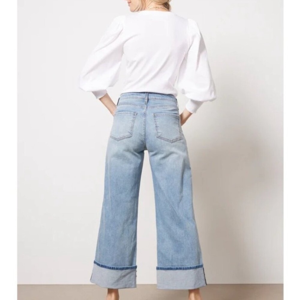 Kut from the Kloth Meg Wide-Leg Cuffed Women’s Jeans in color charming - Picture 2 of 10